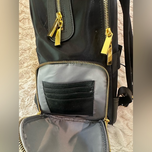 Lux & Nyx THE ZOE 15” LAPTOP BACKPACK black with gold hardware - Picture 13 of 15